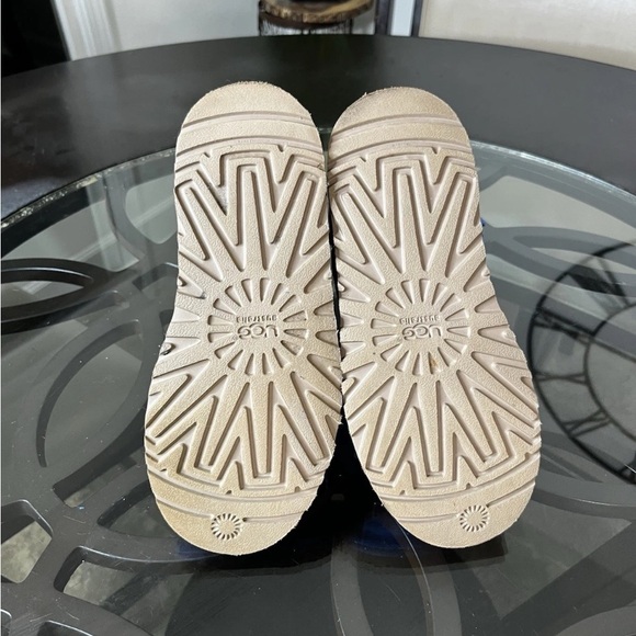 UGG Classic Boots Il In Blue Suede Sz 5 kids - Picture 6 of 6